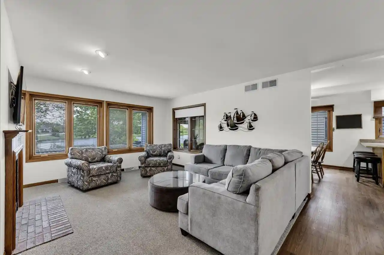 Homes for sale in Racine, WI | 6615 Chesapeake Road Road, Racine, WI 53406 | MLS# 1963825