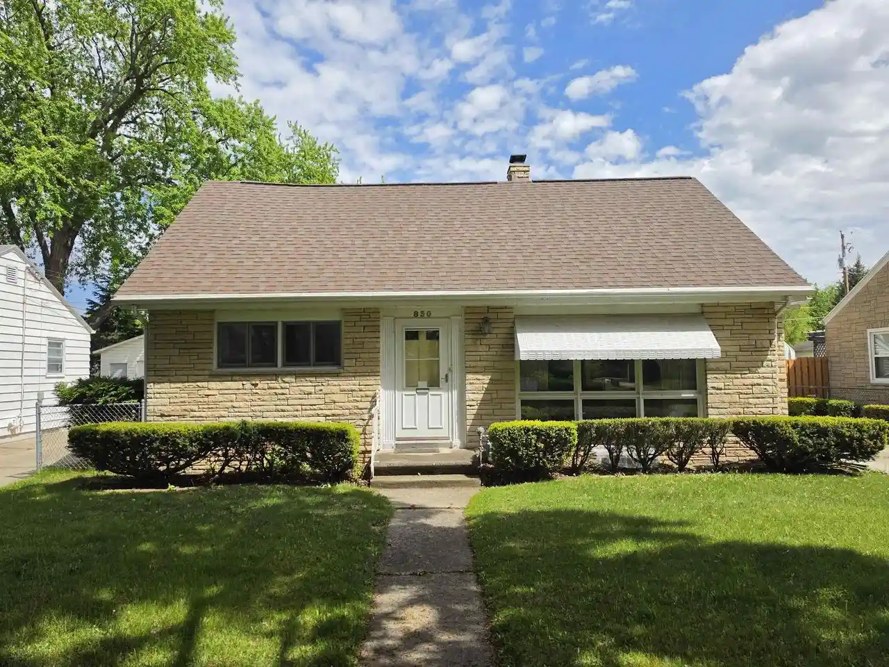 Homes for sale in Green Bay, WI | 830 Winford Avenue Avenue, Green Bay, WI 54303 | MLS# 50326019