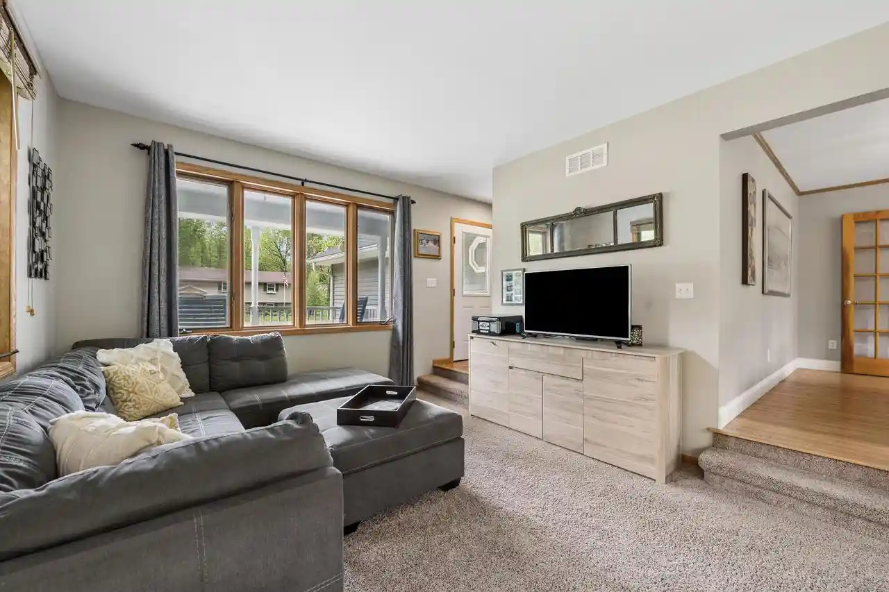 Homes for sale in Williams Bay, WI | 512 Wiswell Dr Dr, Williams Bay, WI 53191 | MLS# 1963831