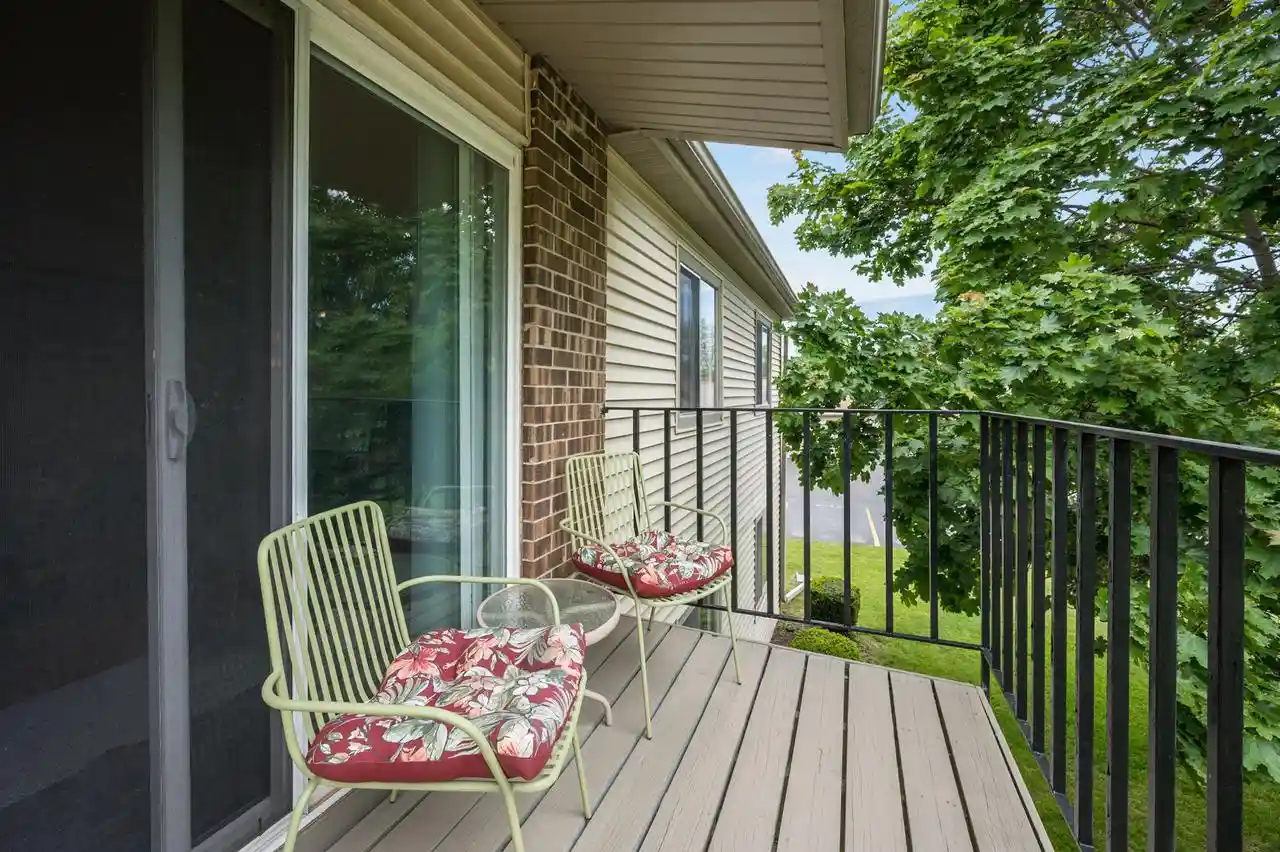 Homes for sale in Germantown, WI | W170N11523 Armada Dr Dr #14, Germantown, WI 53022 | MLS# 1963841