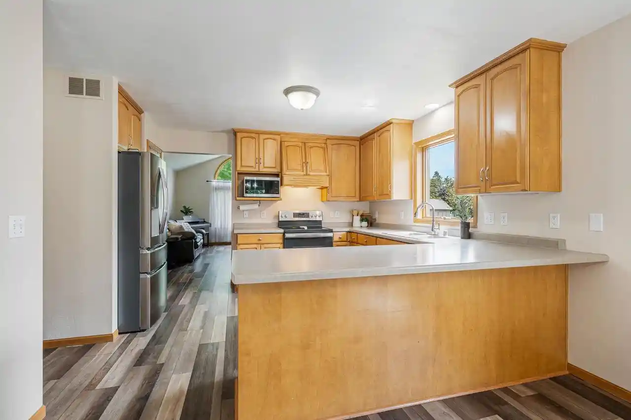 Homes for sale in Neenah, WI | 2521 Bishops Lane Lane, Neenah, WI 54956 | MLS# 50326005