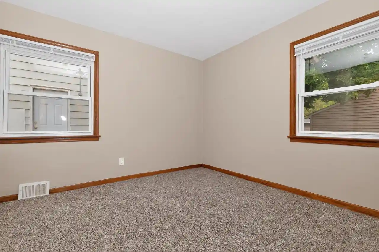 Homes for sale in Milwaukee, WI | 4806 W Hampton Avenue Avenue, Milwaukee, WI 53218 | MLS# 1963858