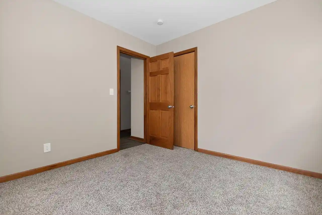 Homes for sale in Milwaukee, WI | 4806 W Hampton Avenue Avenue, Milwaukee, WI 53218 | MLS# 1963858