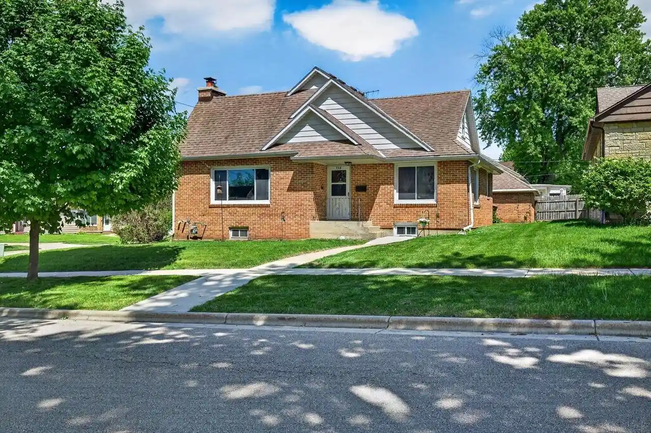 Homes for sale in Monroe, WI | 704 18th Avenue Avenue, Monroe, WI 53566 | MLS# 2024062