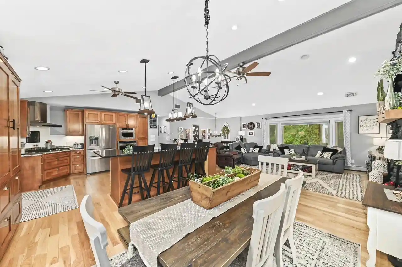 1st image of N29w29951 Shel Mar Dr Dr, Pewaukee, WI 53072 | MLS# 1963874