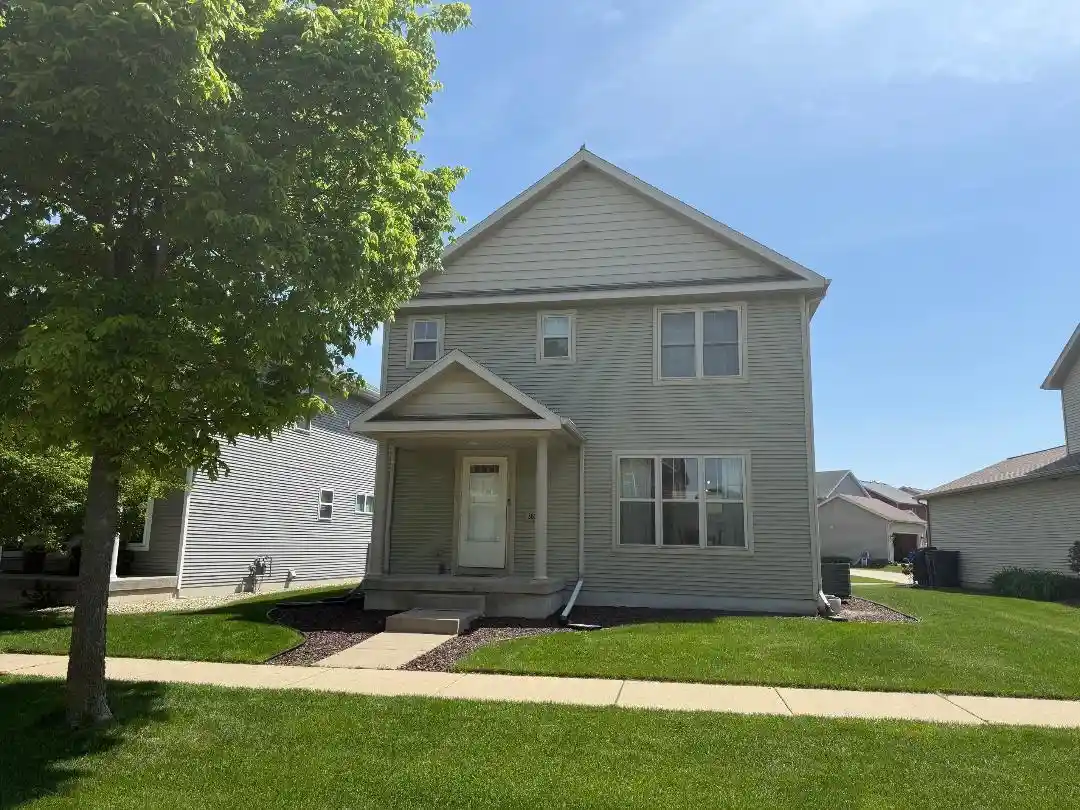 1st image of 3805 Stonebridge Dr Dr, Madison, WI 53719 | MLS# 2024087