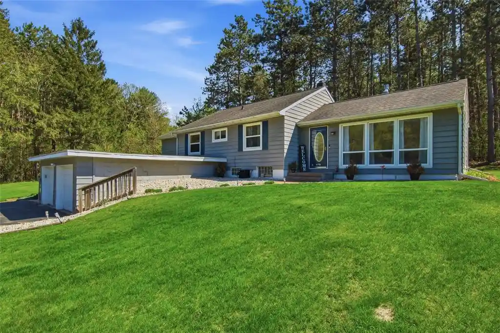 Homes for sale in Eau Claire, WI | S5101 County Road B, Eau Claire, WI 54701 | MLS# 1599804