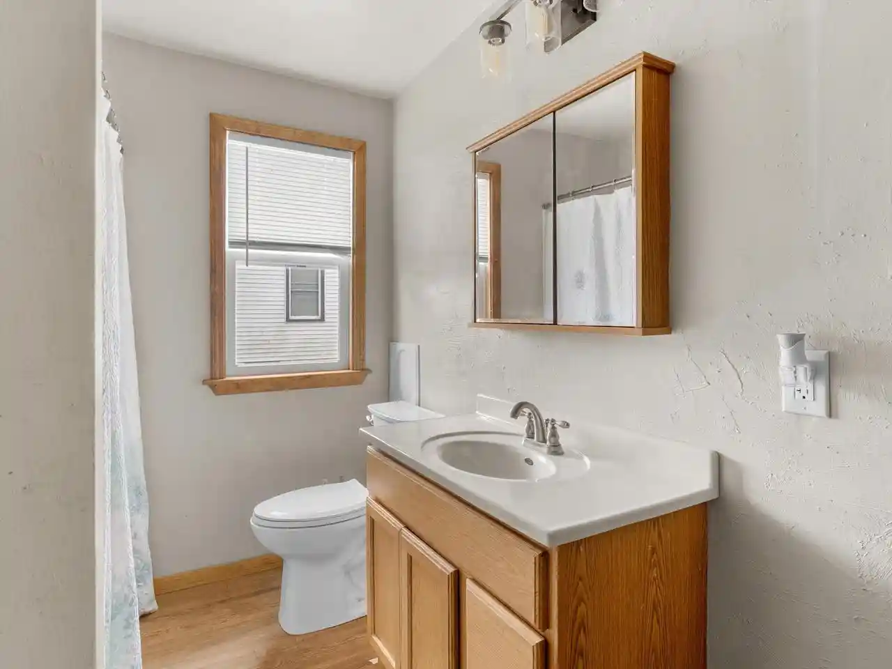 Homes for sale in Manitowoc, WI | 611 S 32nd Street Street, Manitowoc, WI 54220 | MLS# 1963912