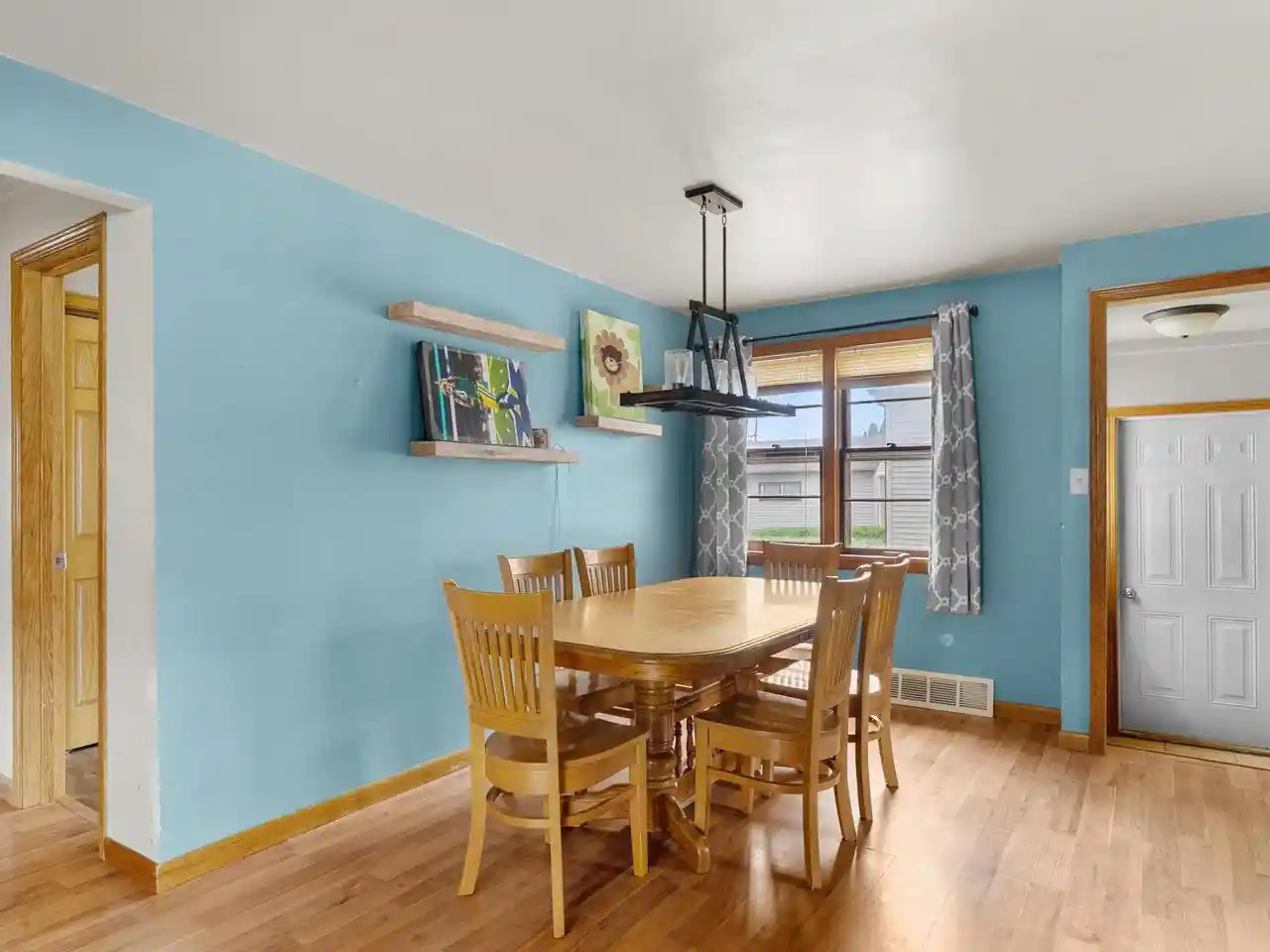 Homes for sale in Manitowoc, WI | 611 S 32nd Street Street, Manitowoc, WI 54220 | MLS# 1963912