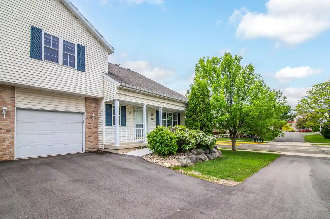 1st image of 1023 Chandler Lane Lane, Sun Prairie, WI 53590 | MLS# 1963914