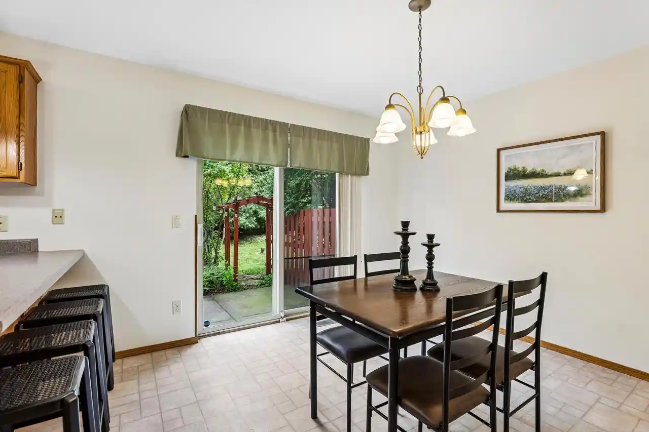 Photo 3 of Single family home for sale at 1001 Glacier Hill Dr Dr, Madison, WI 53704 | MLS# 2024122 | Listing updated on 2026-09-13
