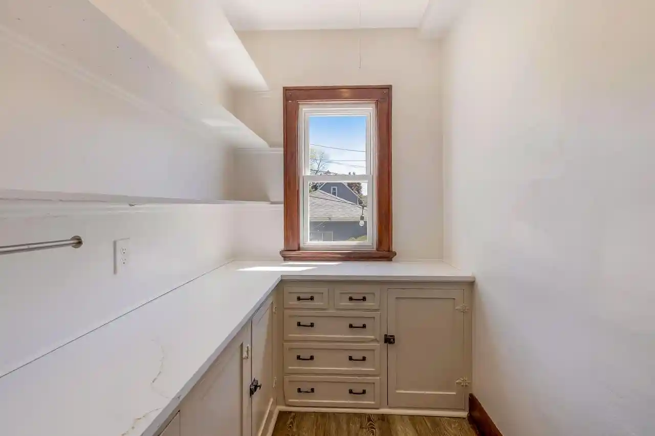 Homes for sale in Milwaukee, WI | 2808 S Greeley Street Street, Milwaukee, WI 53207 | MLS# 1963993
