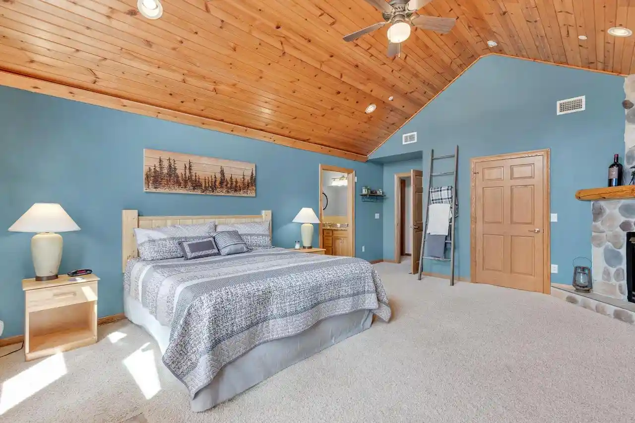 4th image of 1820 Parkland Dr Dr, Arkdale, WI 54613