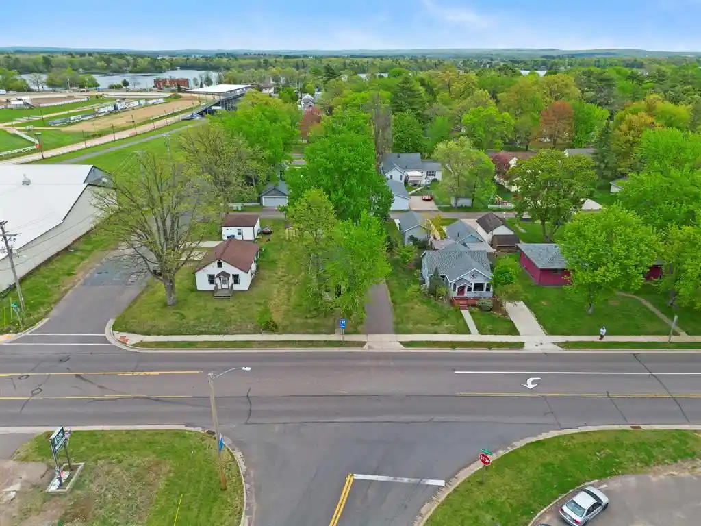3rd image of 935 Hammond Avenue Avenue, Rice Lake, WI 54868 | MLS# 1601409