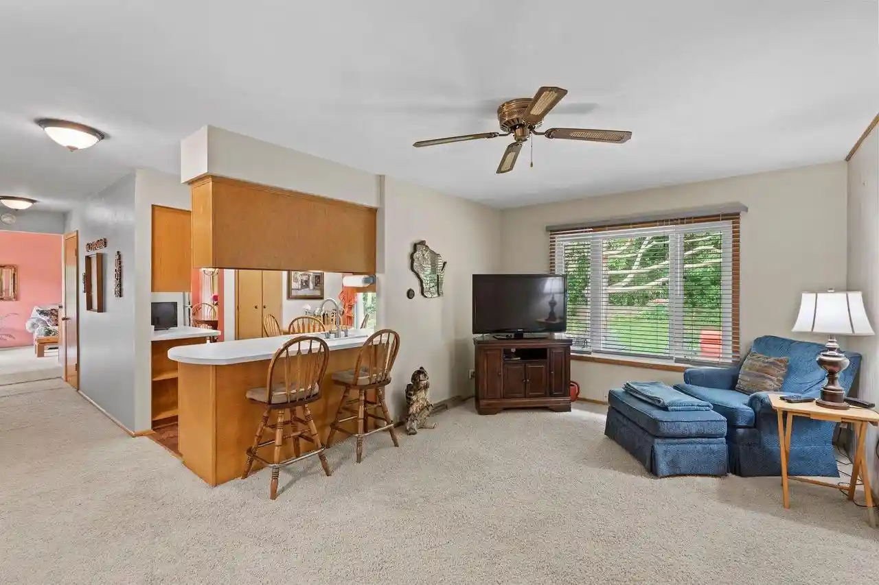 Homes for sale in New Berlin, WI | 13955 W Forest Knoll Court Court, New Berlin, WI 53151 | MLS# 1964102