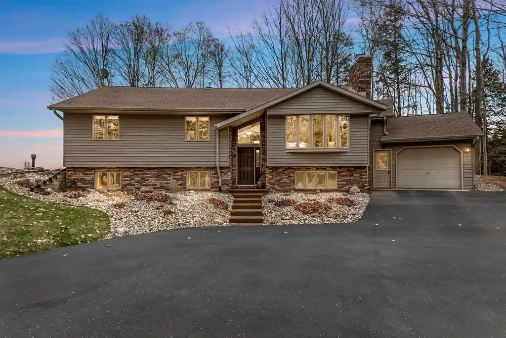 Homes for sale in Sturgeon Bay, WI | 4511 Willow Road Road, Sturgeon Bay, WI 54235 | MLS# 50326094