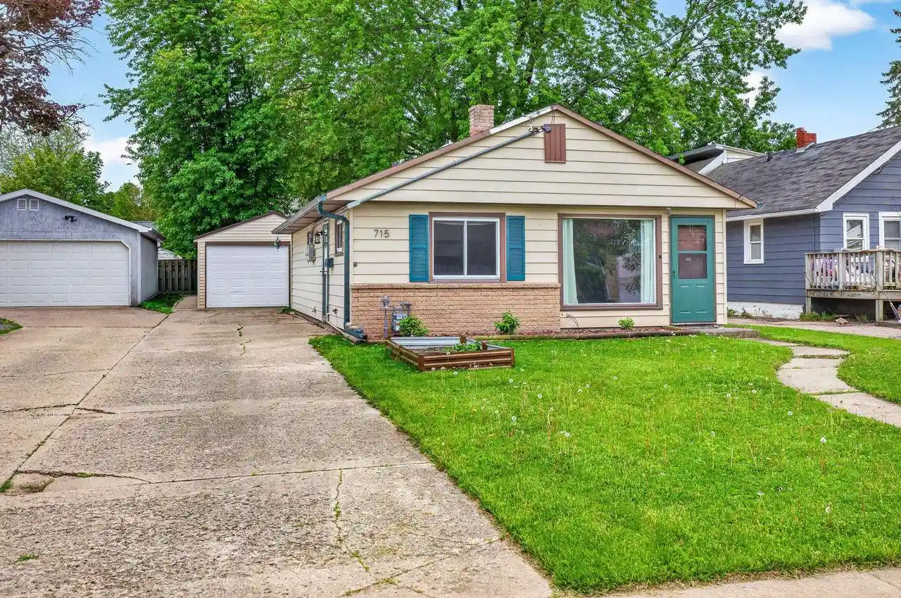 Homes for sale in Neenah, WI | 715 Division Street Street, Neenah, WI 54956 | MLS# 50326096