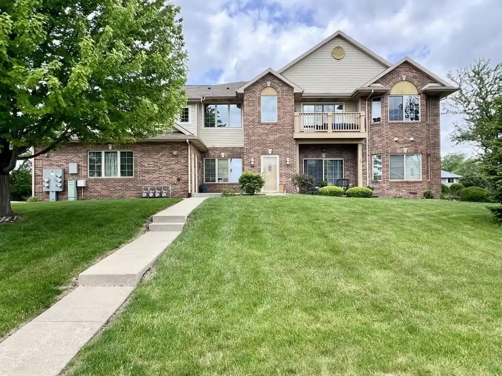 Homes for sale in Kenosha, WI | 3114 55th Court Court #163, Kenosha, WI 53144 | MLS# 1964131