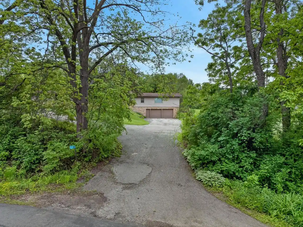 13th image of 6473 Sunset Dr Dr, Verona, WI 53593 | MLS# 2024212