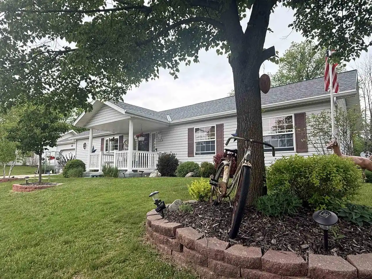 Homes for sale in Germantown, WI | N115w20978 Brookside Dr Dr, Germantown, WI 53022 | MLS# 2024223