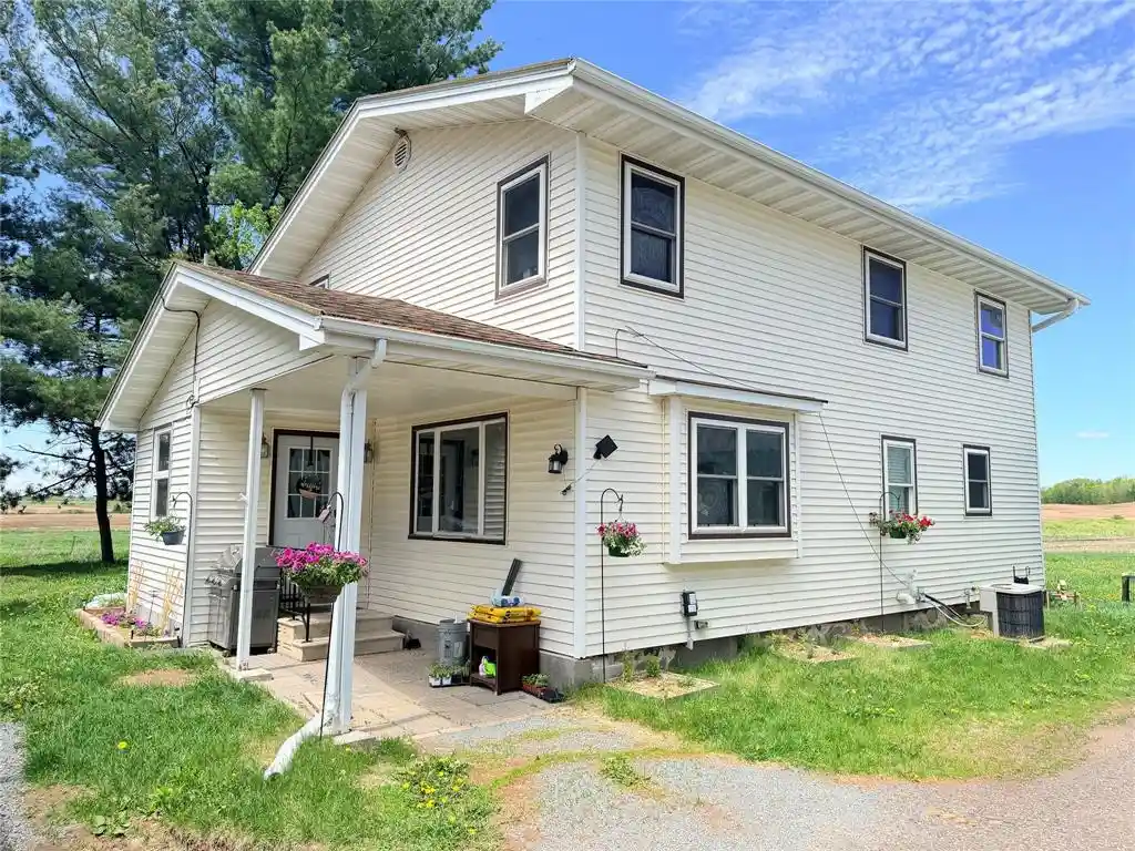 Homes for sale in Cadott, WI | 26692 165th Avenue Avenue, Cadott, WI 54727 | MLS# 1601355