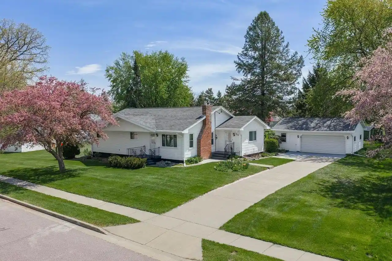 Homes for sale in Mauston, WI | 612 Grove Street Street, Mauston, WI 53948 | MLS# 2024244