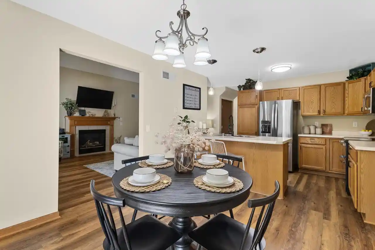 3rd image of 5608 Osborn Dr Dr, Mcfarland, WI 53558 | MLS# 2024245