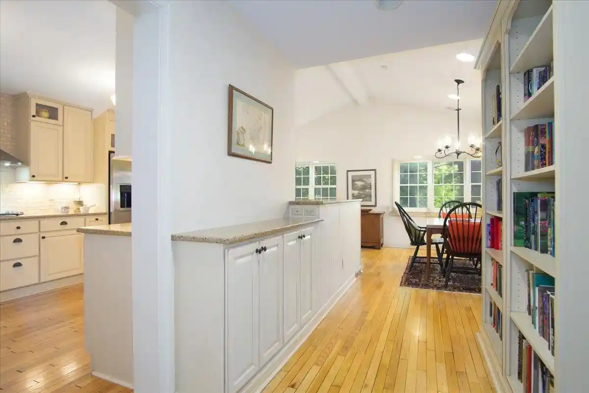 5th image of 4214 Mohawk Dr Dr, Madison, WI 53711 | MLS# 2024273