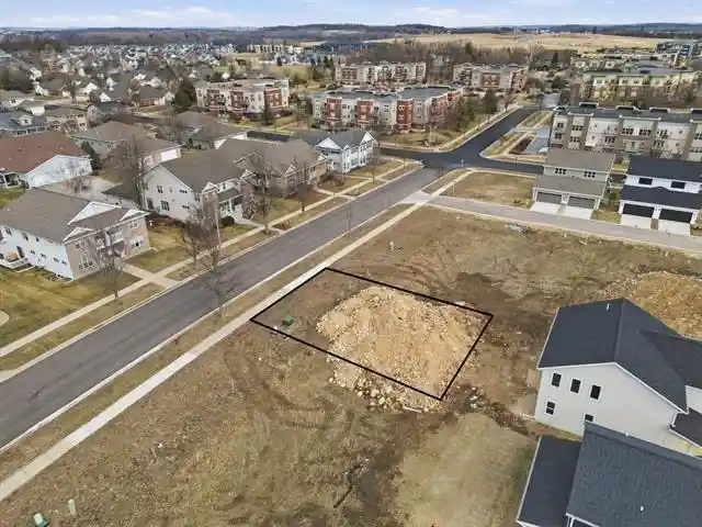 5th image of 5217 Sassafras Dr Dr, Fitchburg, WI 53711 | MLS# 2024274