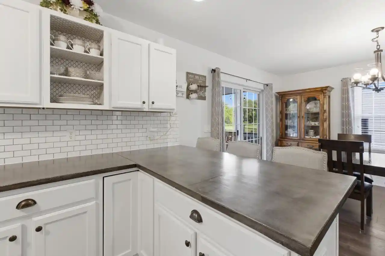 5th image of 1009 Virgin Lake Dr Dr, Stoughton, WI 53589 | MLS# 2024277