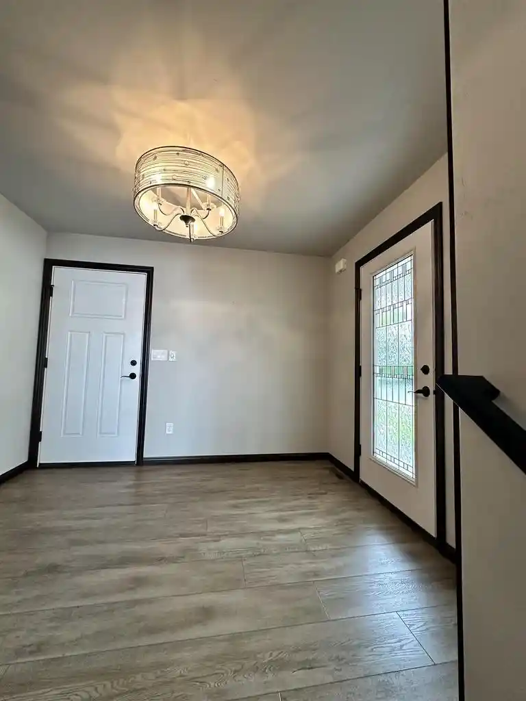 2nd image of 2621 Bay Harbor Cir Cir, Green Bay, WI 54304