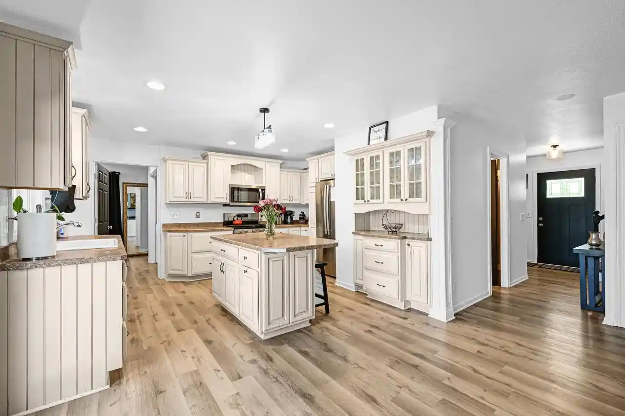 Homes for sale in New Berlin, WI | 14390 W Wilbur Dr Dr, New Berlin, WI 53151 | MLS# 1964256
