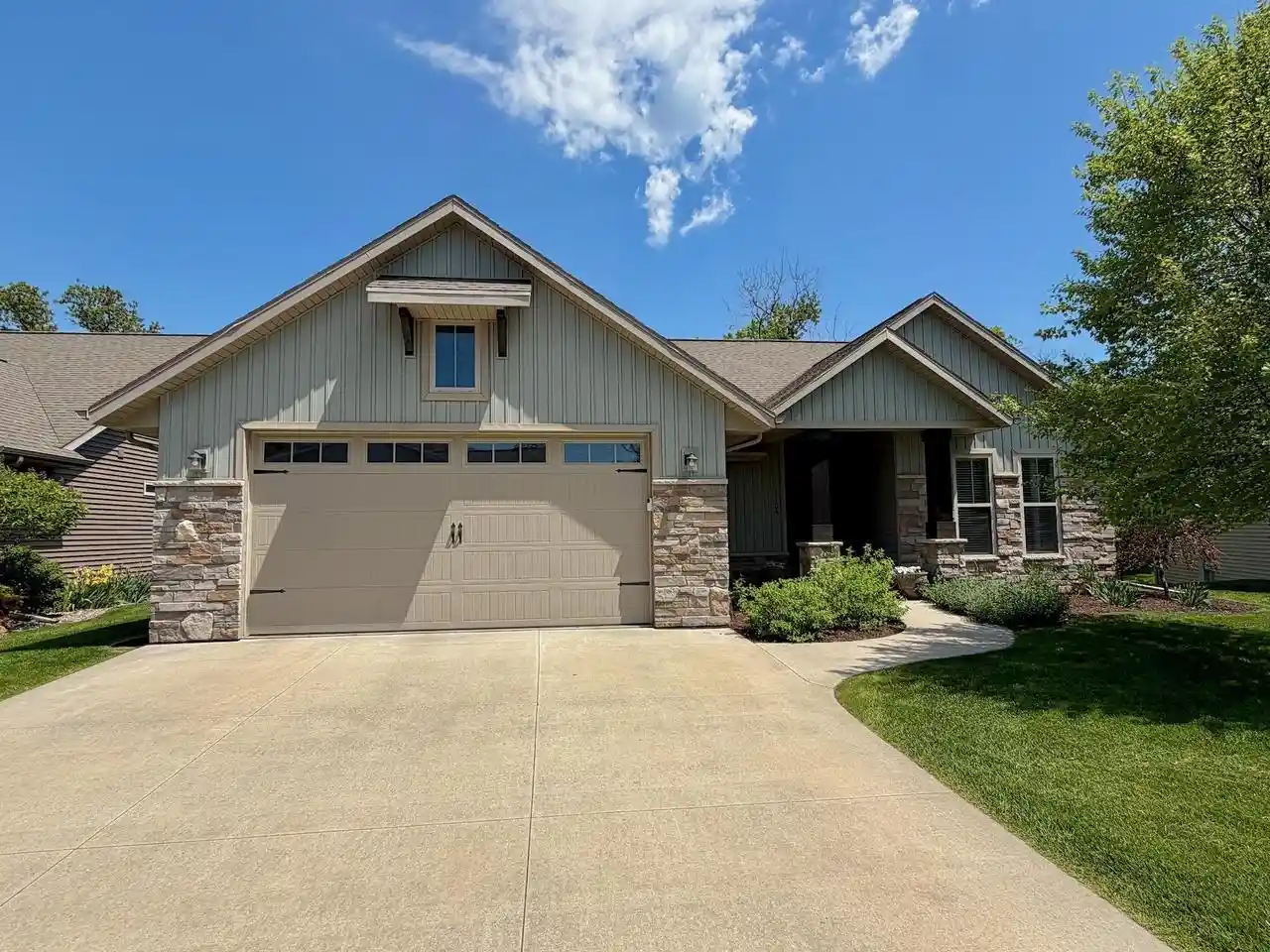 Homes for sale in Appleton, WI | 1104 S Forestbrook Lane Lane, Appleton, WI 54914 | MLS# 50326195