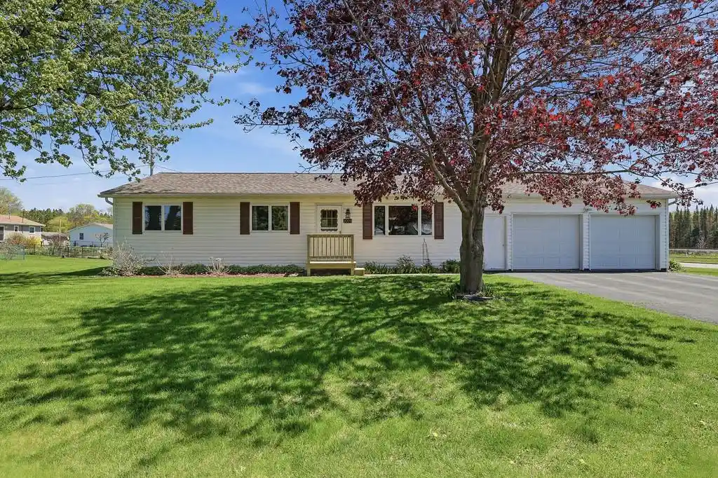 Homes for sale in Marshfield, WI | 3008 W Huetter Street Street, Marshfield, WI 54449 | MLS# 22602323
