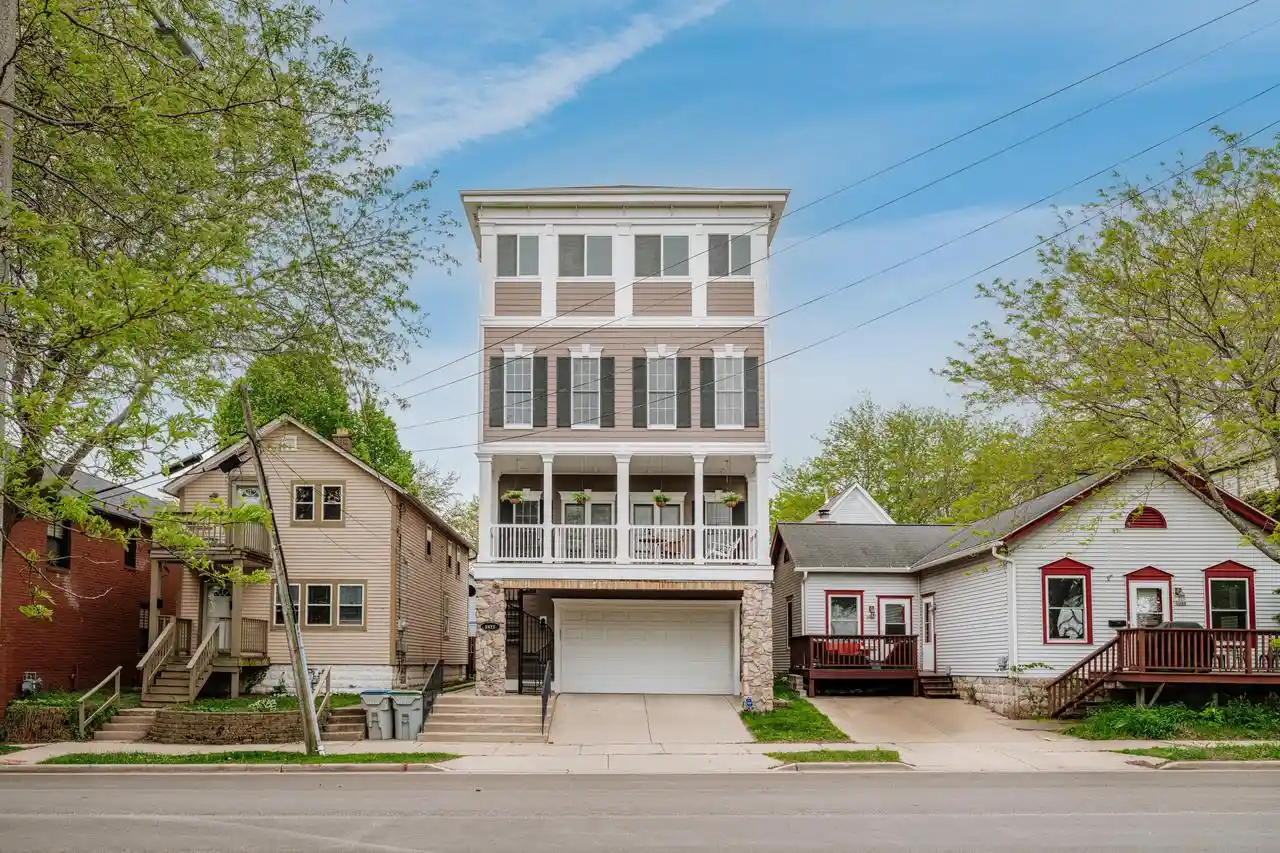 Homes for sale in Milwaukee, WI | 2425 S Superior Street Street, Milwaukee, WI 53207 | MLS# 1964281