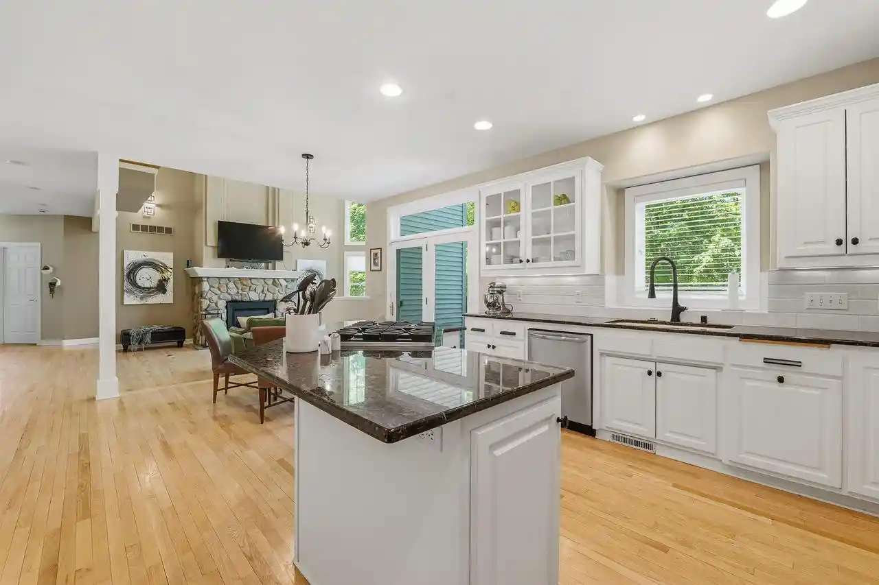 2nd image of 14 Oakridge Court Court, Fond Du Lac, WI 54937 | MLS# 50326233
