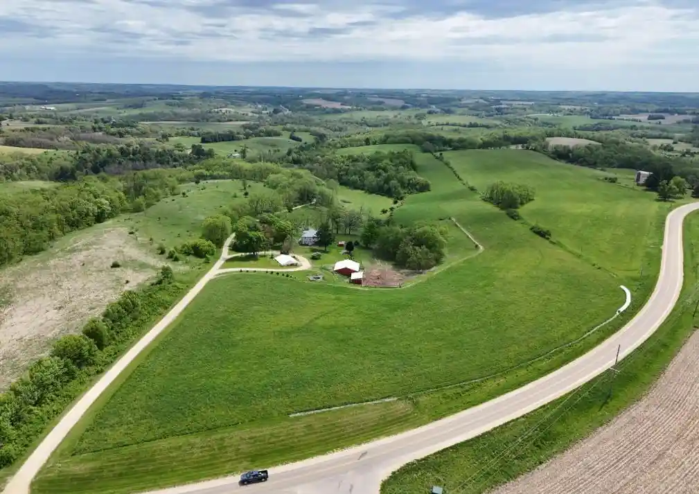 Homes for sale in Hollandale, WI | 785 County Road F, Hollandale, WI 53544 | MLS# 2024310