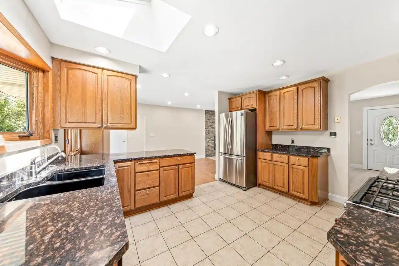 2nd image of 12400 Elmhurst Parkway Parkway, Elm Grove, WI 53122 | MLS# 1964413