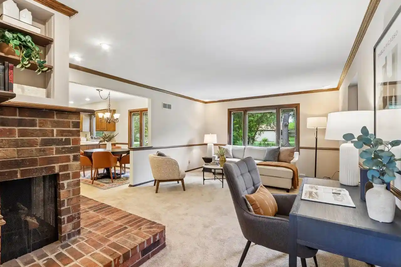 Homes for sale in Muskego, WI | S72w16171 Edith Court Court, Muskego, WI 53150 | MLS# 1964427
