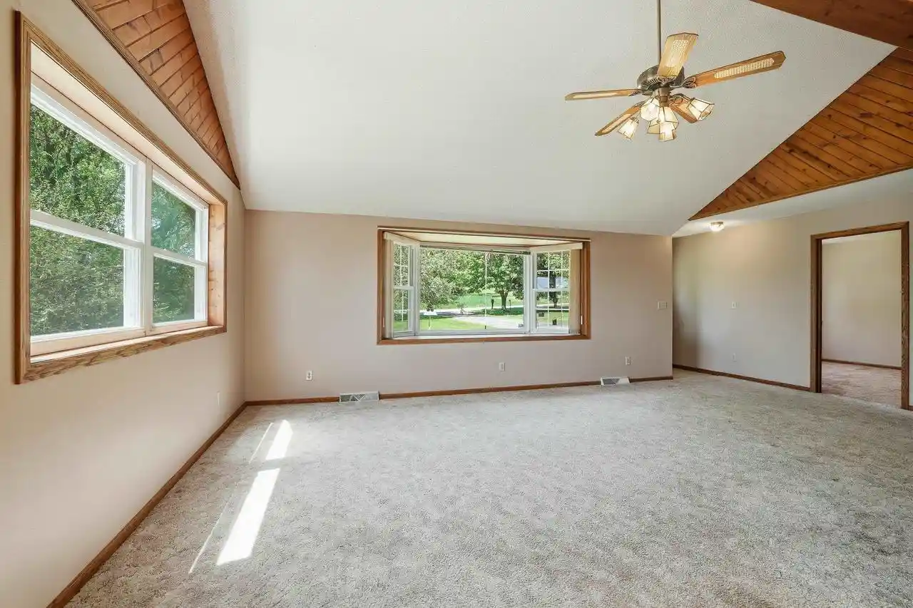 2nd image of 1957 County Road T North, Amherst Junction, WI 54407 | MLS# 22602355