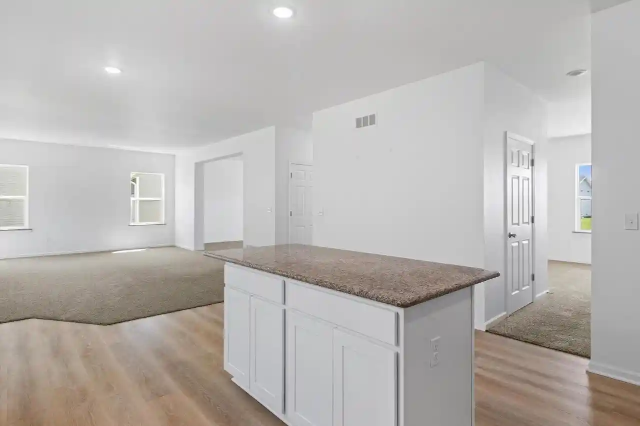 4th image of 603 E Maple Beach Dr Dr, Edgerton, WI 53534 | MLS# 2024403