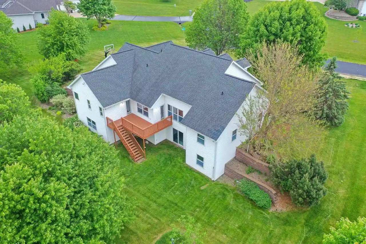 Homes for sale in Neenah, WI | W7436 Ridgeside Dr Dr, Neenah, WI 54956 | MLS# 50326329