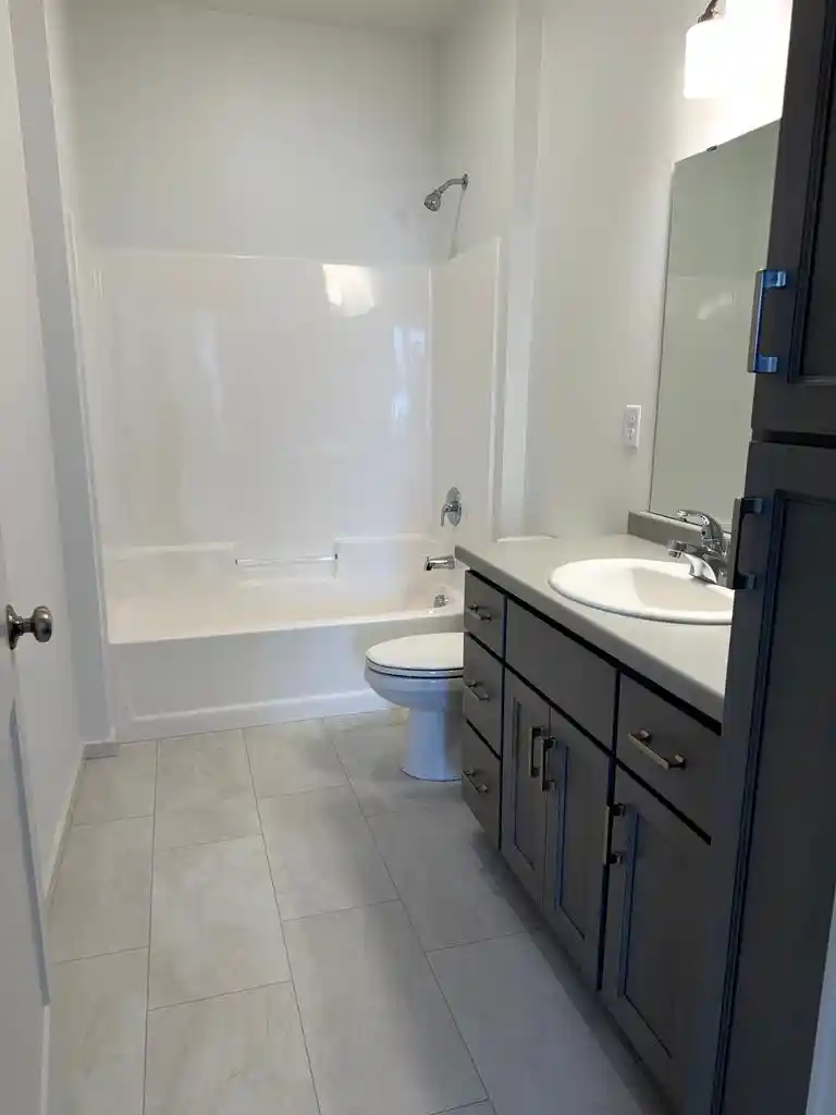 3rd image of 2107 Golden Gate Dr Dr, Appleton, WI 54913 | MLS# 50326343