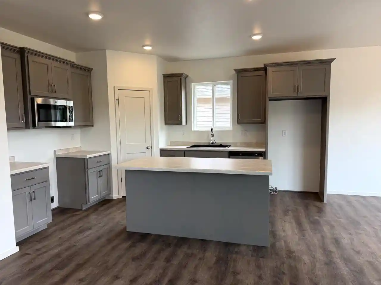 5th image of 2107 Golden Gate Dr Dr, Appleton, WI 54913 | MLS# 50326343
