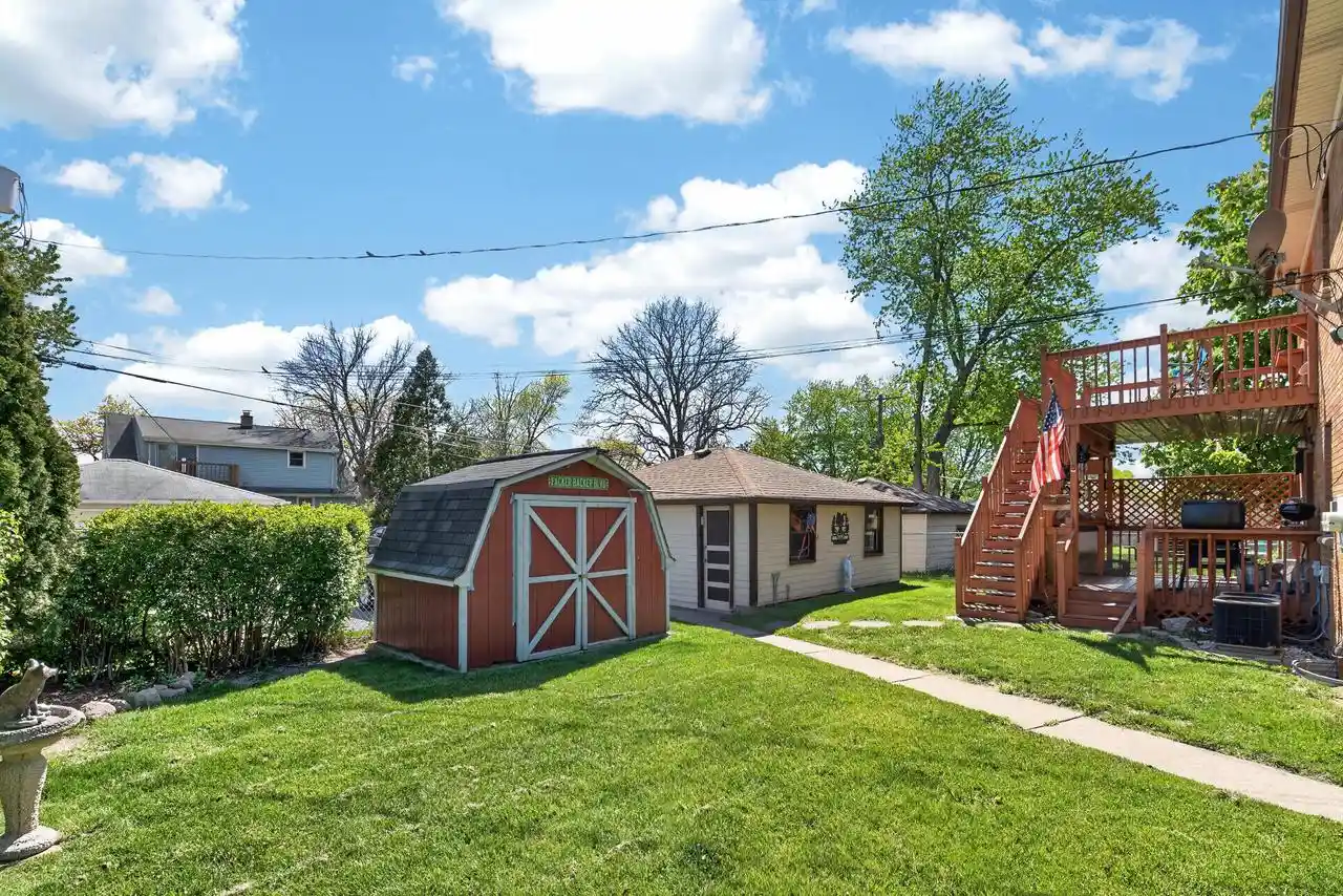 3rd image of 10111 W Cleveland Ave Ave, West Allis, WI 53227