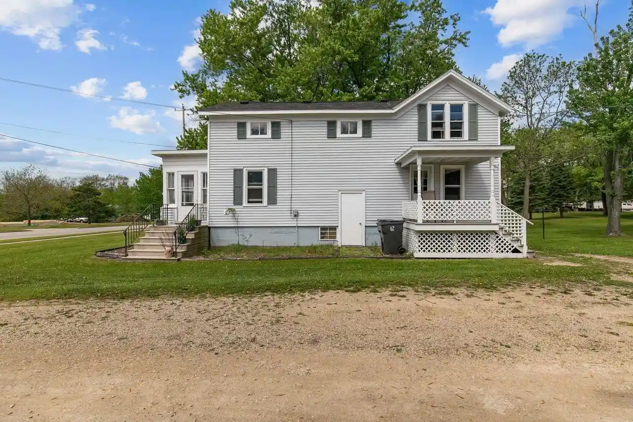 Homes for sale in Berlin, WI | 567 Broadway Street Street, Berlin, WI 54923 | MLS# 50326355