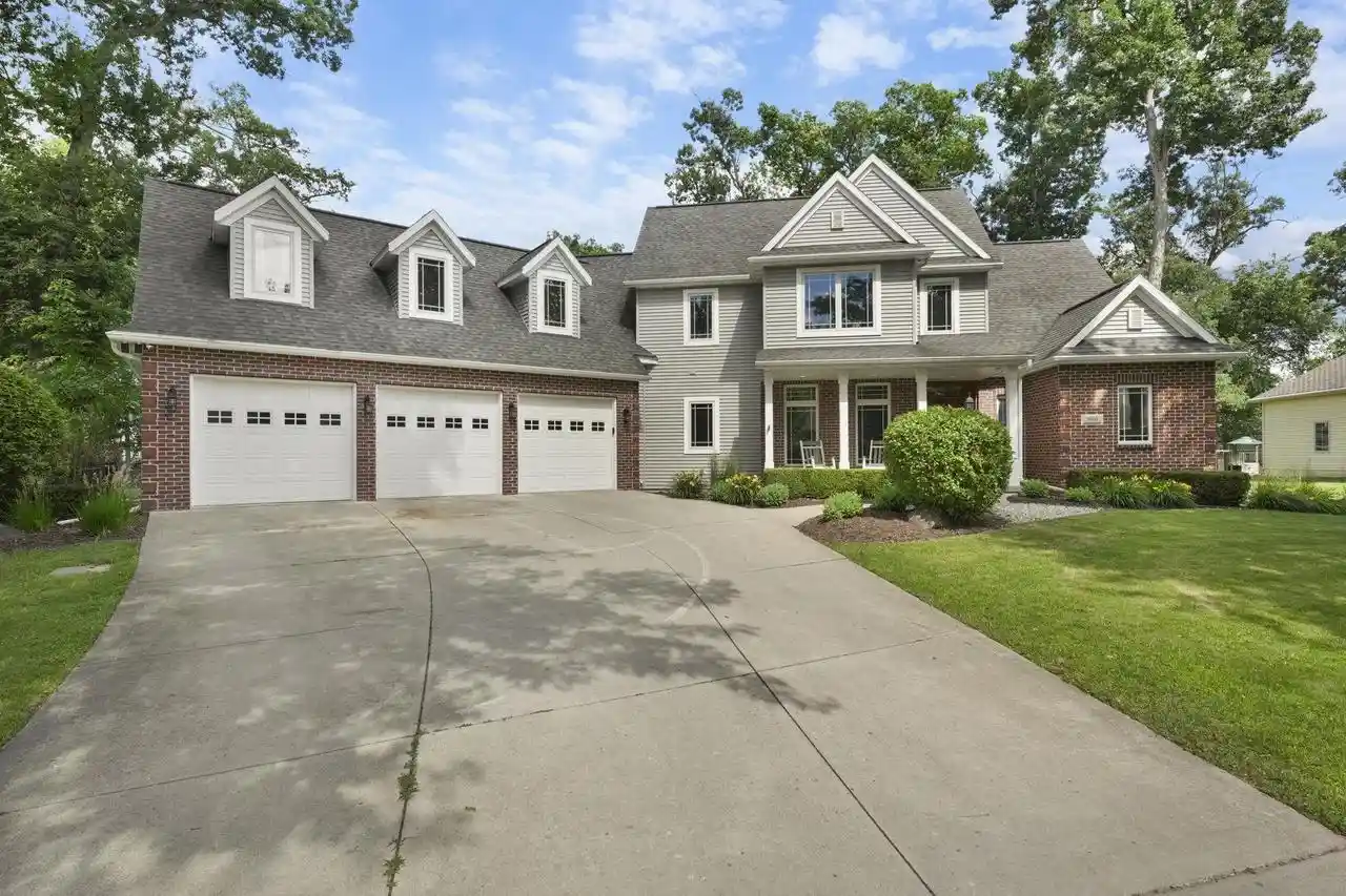 1st image of 5960 Oak Hollow Dr Dr, Mcfarland, WI 53558 | MLS# 2024444