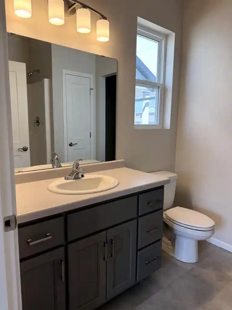 2nd image of 2201 Golden Gate Dr Dr, Appleton, WI 54913 | MLS# 50326368