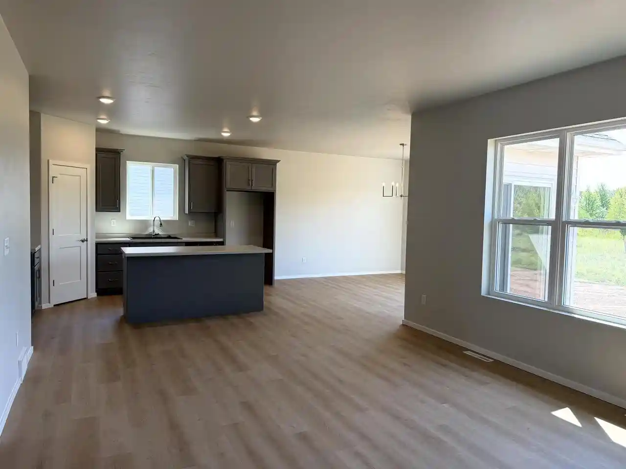 4th image of 2201 Golden Gate Dr Dr, Appleton, WI 54913 | MLS# 50326368