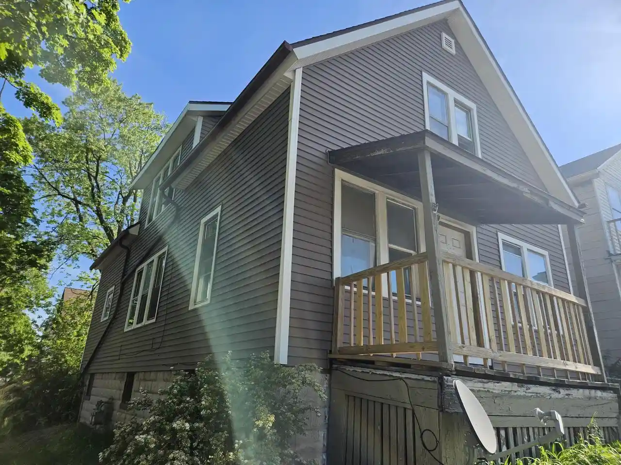 Homes for sale in Milwaukee, WI | 2830 W Saint Paul Avenue Avenue #Upper, Milwaukee, WI 53208 | MLS# 1964635